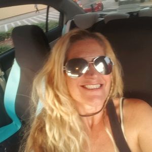 Meet your Posher, Traci